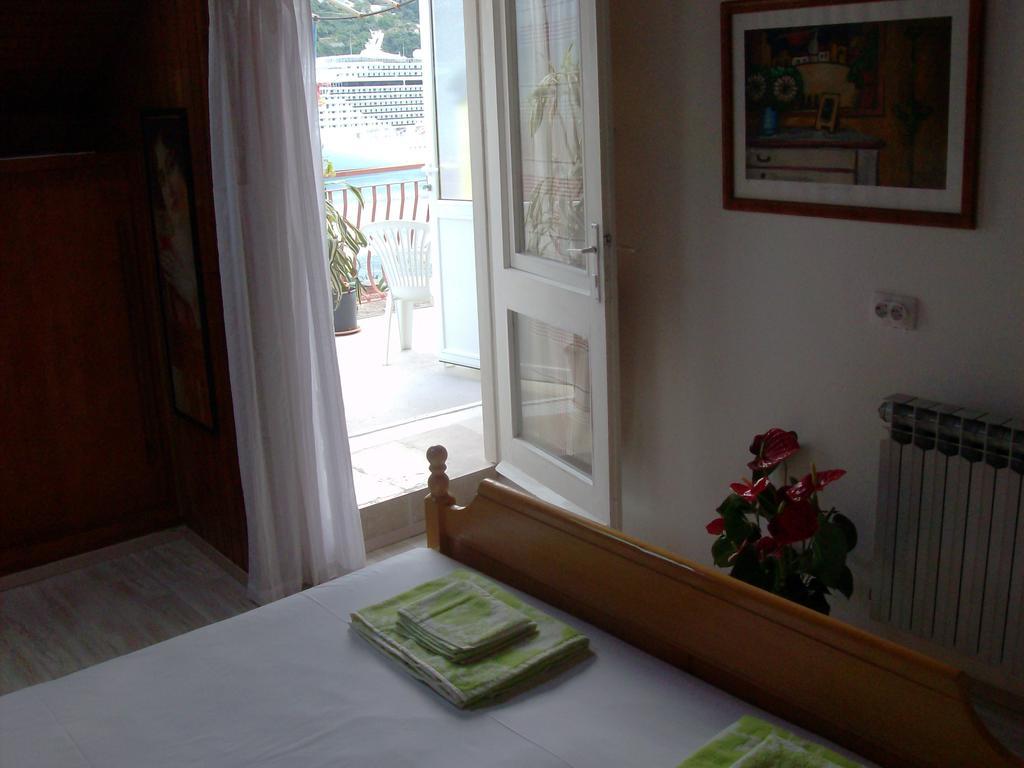 Hostel Saint Ursula Rooms ドゥブロブニク 部屋 写真